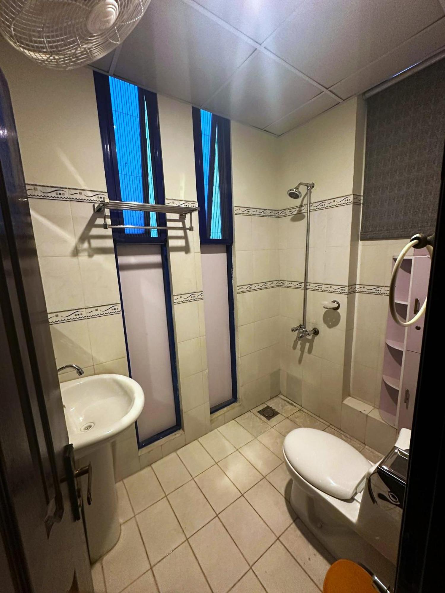 Luxury Apartment In Dha Phase 8, Near Allama Iqbal International Airport Lahore Eksteriør billede