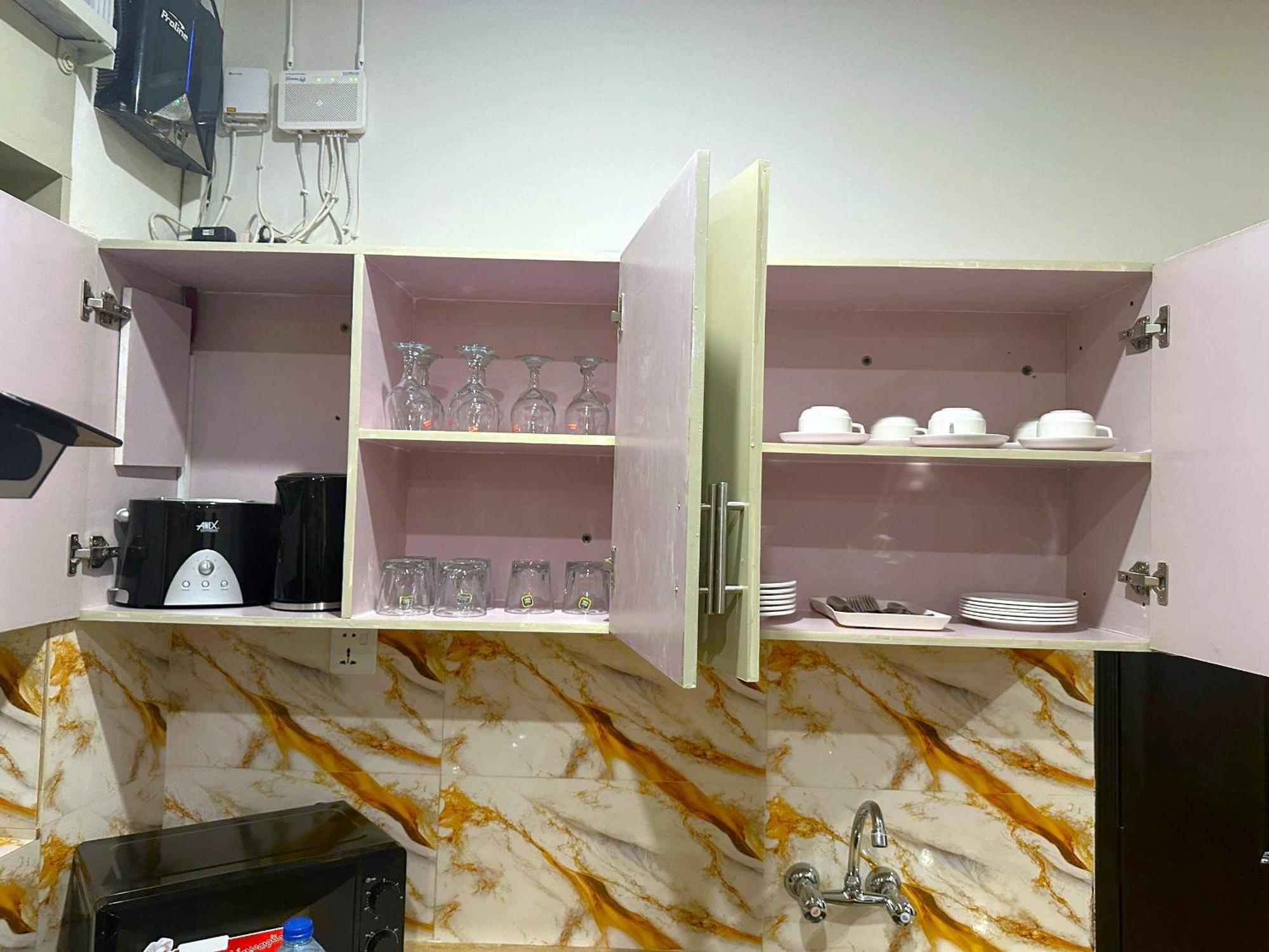 Luxury Apartment In Dha Phase 8, Near Allama Iqbal International Airport Lahore Eksteriør billede